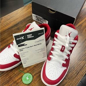 Jordan 1 Low 6y 7.5 Women’s Never Worn Box and Stock X Order Card.